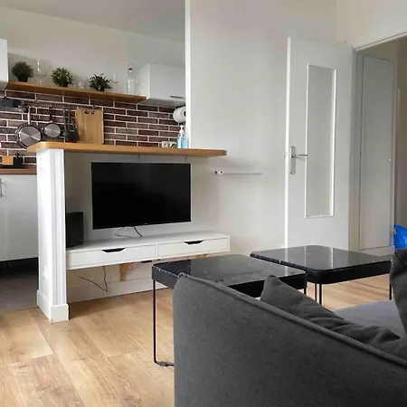 Agreable Deux Pieces Avec Loggia Διαμέρισμα