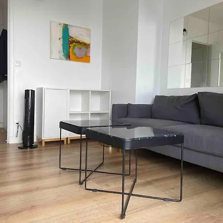 Agreable Deux Pieces Avec Loggia Διαμέρισμα *